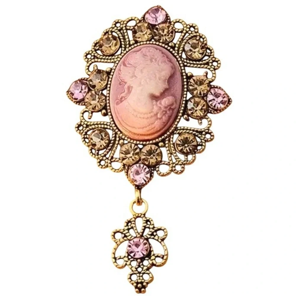 Vintage Style Cameo‎ Brooch Pin Pink Victorian Style Crystal Gold Tone